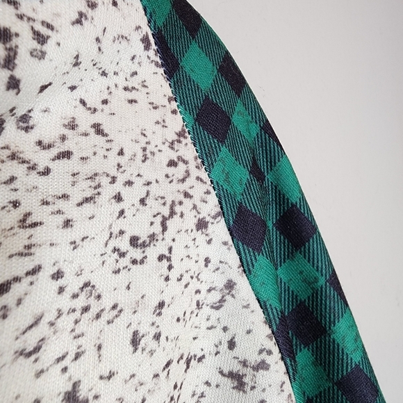 Green Bay Packers lightweight hoodies. Women's Size Large. - Picture 7 of 16